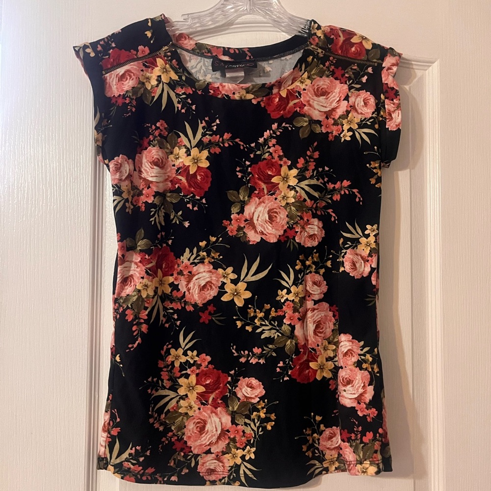 Floral blouse adult size small